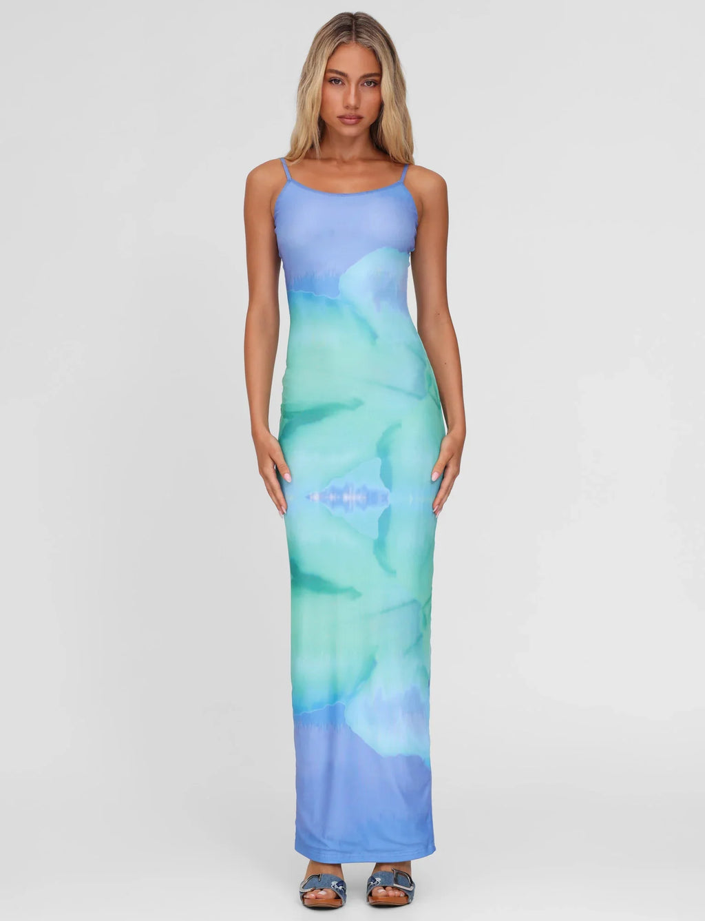 ARDON MAXI DRESS - BLUE : MACRO FLORAL : BLUE HIBISCUS