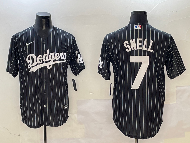Men's Los Angeles Dodgers Blake Snell #7 Black Alternate Limited Player Jersey