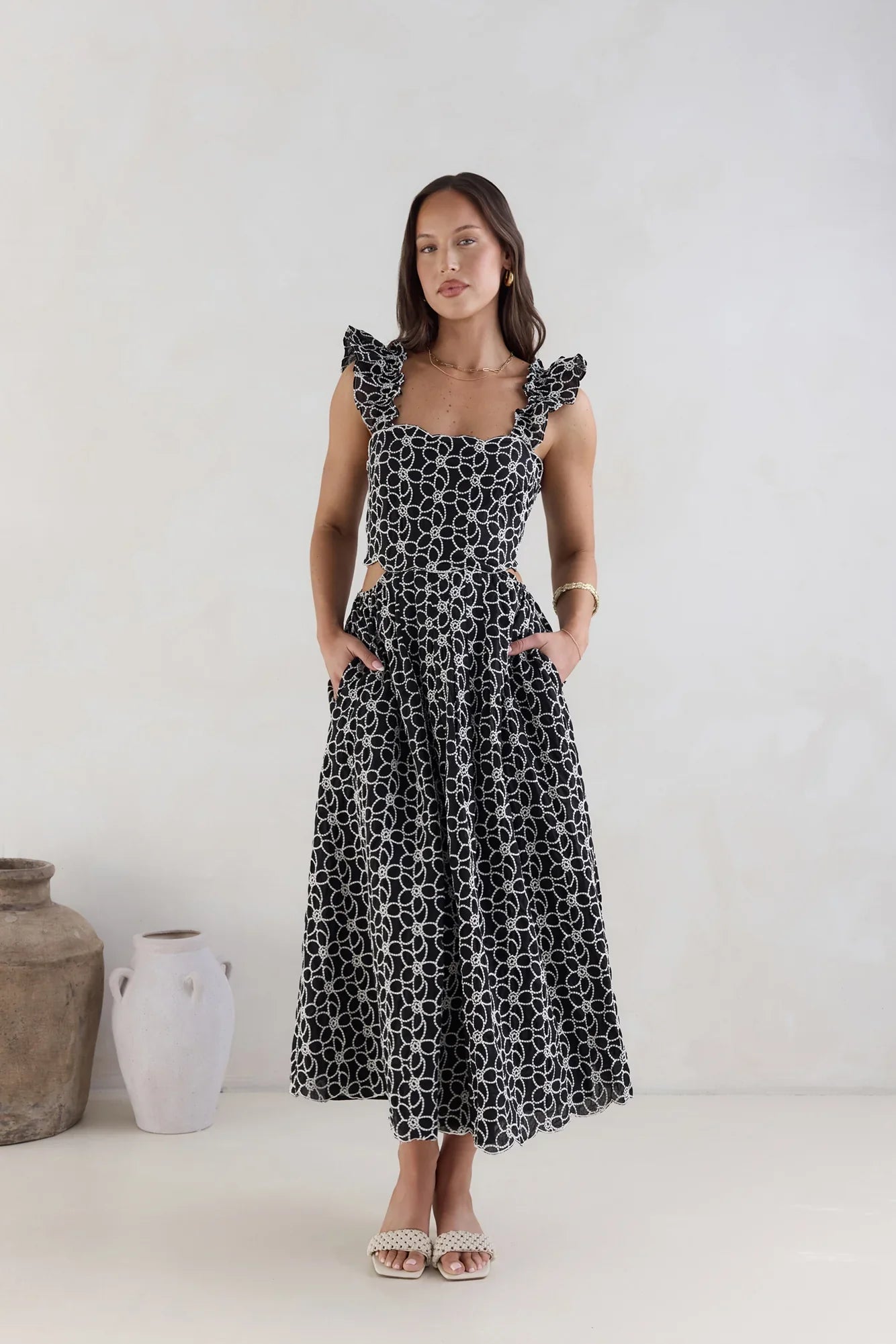 Uncharted Bliss Midi Dress Black